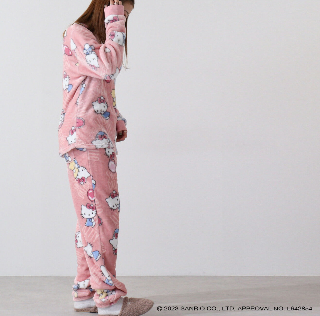 ハローキティ サンリオ キャラクターズ トップス ボトムス セット 長袖 パンツ ボア フリース hk1634-590