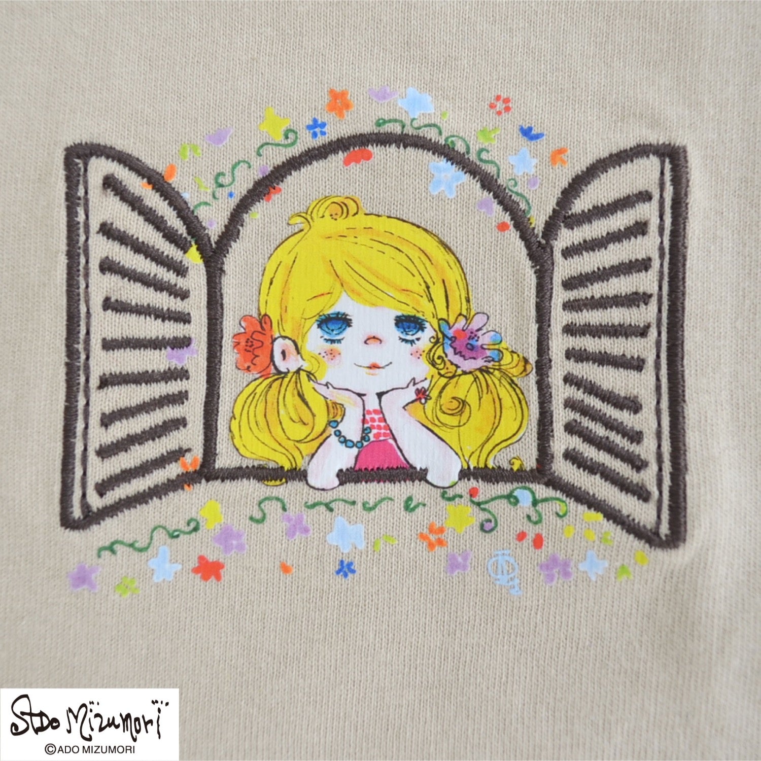 水森亜土 ハイネック Tシャツ ドルマンスリーブ 天竺 綿 半袖 イラスト 刺繍 プリント 女の子 お花 あどちゃん