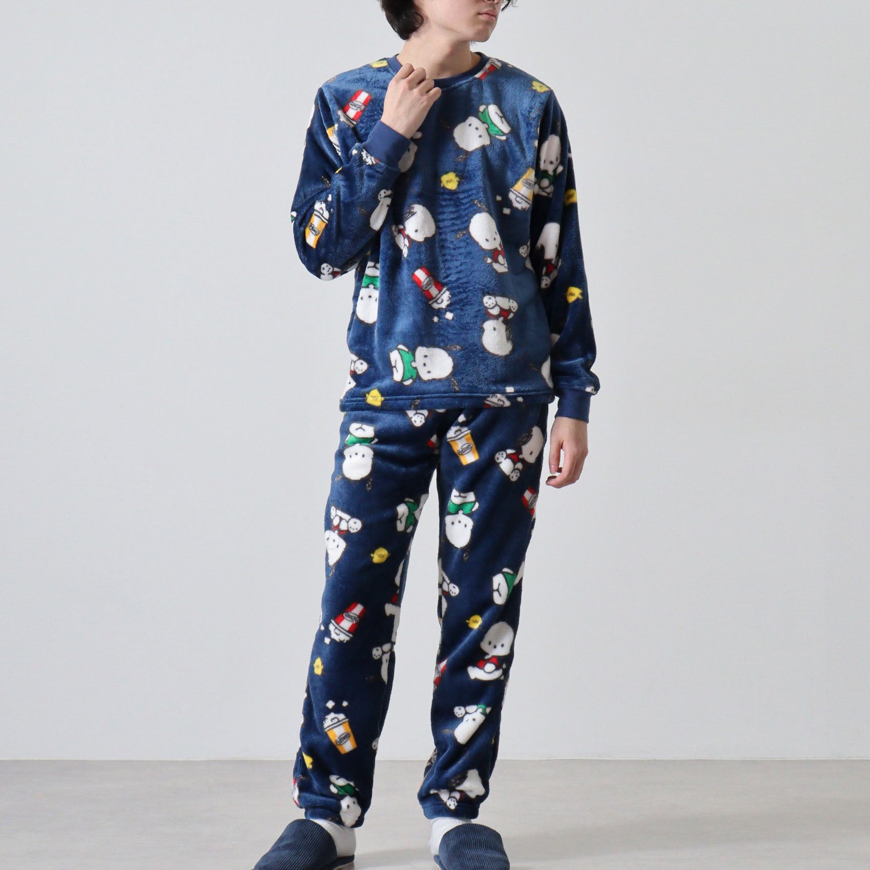 ポチャッコ トレーナー スウェット パンツ フリース 総柄 セットアップ ルームウェア 部屋着 パジャマ サンリオ キャラクターズ pc1644-101