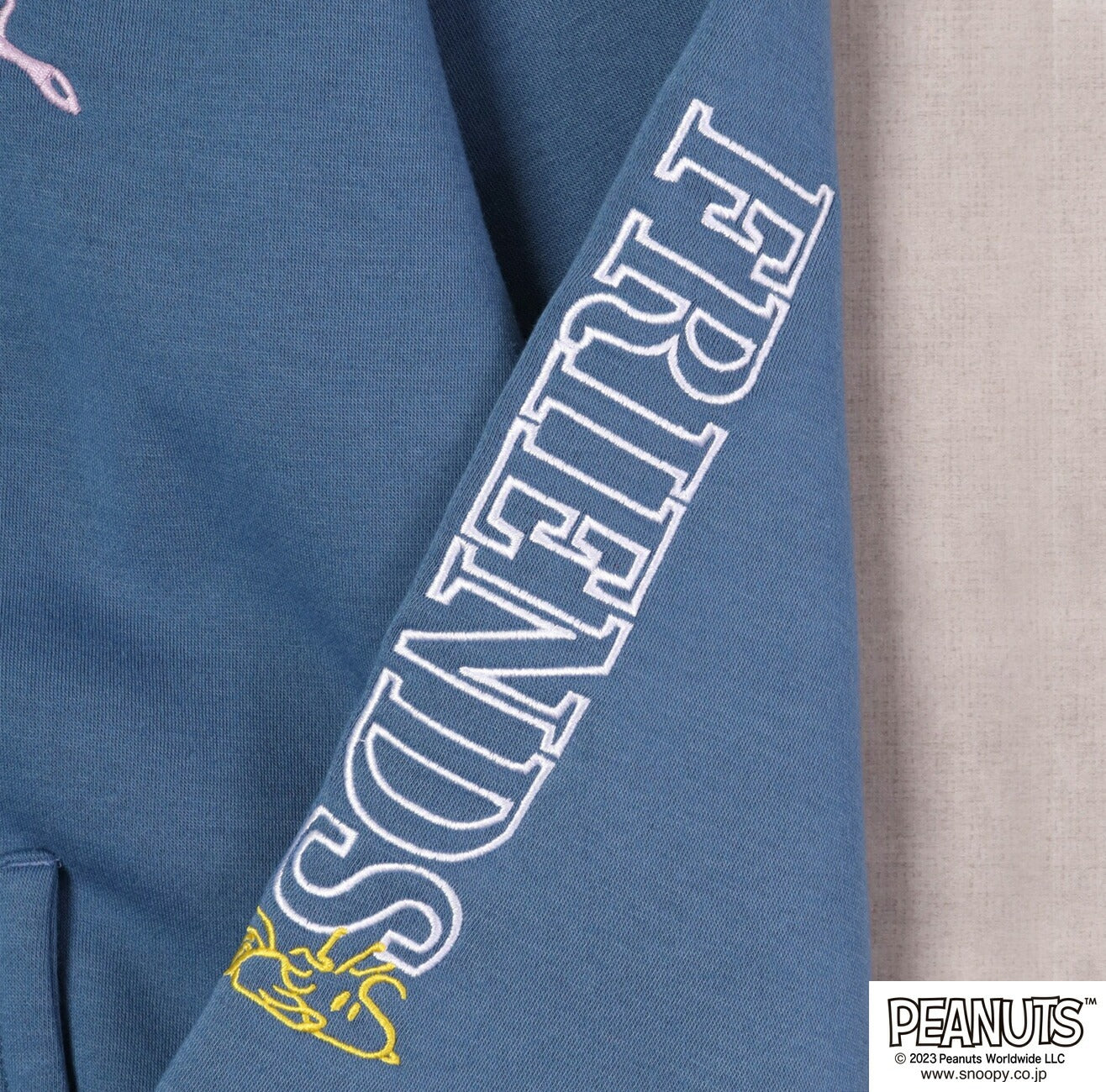 スヌーピー パーカー 刺繍 裏起毛 チャーリーブラウン トップス 長袖 冬 SNOOPY PEANUTS M L LL s1324-561sp