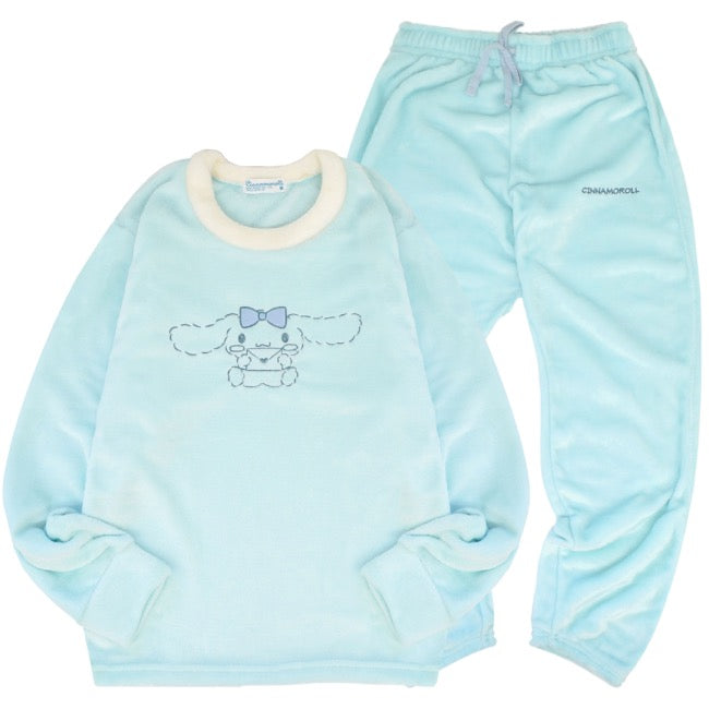 シナモロール トレーナー スウェット パンツ フリース セットアップ ルームウェア 部屋着 パジャマ サンリオ キャラクターズ cr1644-88