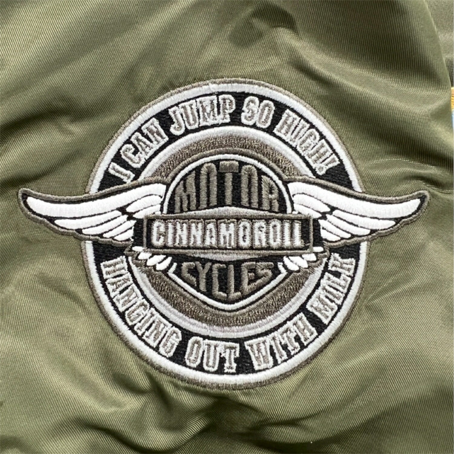 シナモロール MA-1 ジャケット サンリオ キャラクターズ 刺繍 羽織 アウター 秋 冬 春 cinnamoroll sanrio cr1854-137