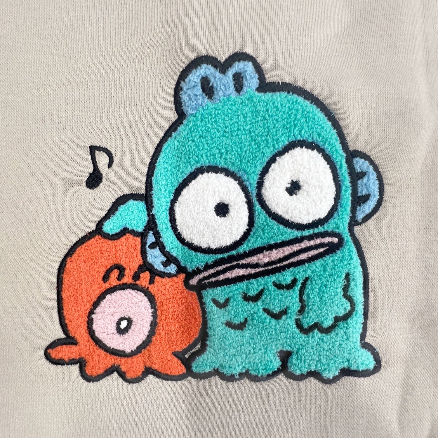 ハンギョドン さゆりちゃん サガラ刺繍 裏起毛ビッグシルエット トレーナー オーバーサイズ  サンリオ プリント Sanrio hg1354-93