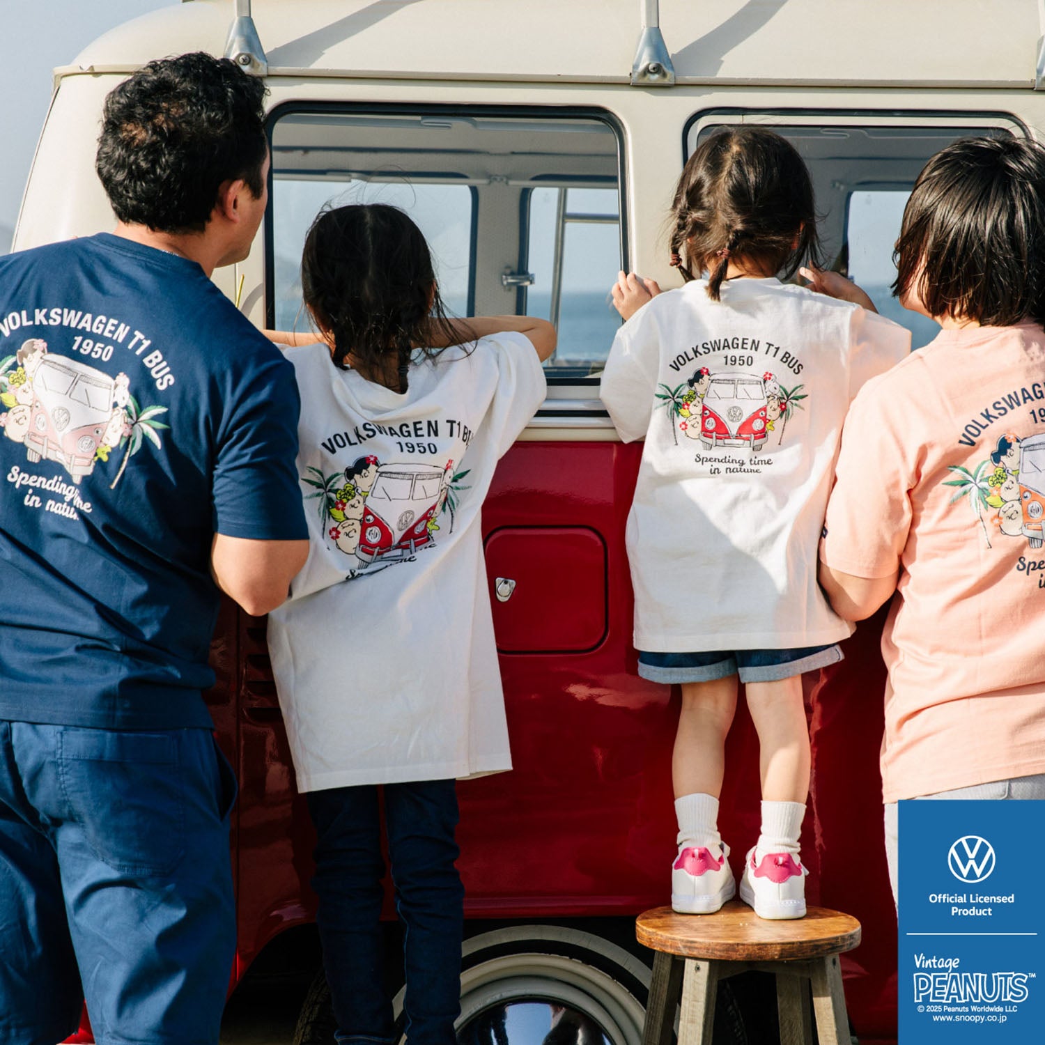 スヌーピー Tシャツ 半袖 刺繍 フォルクスワーゲン トップス 大人 ペアルック 車 プリント SNOOPY PEANUTS Volkswagen svw1142-267
